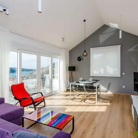 Freedom アパート *