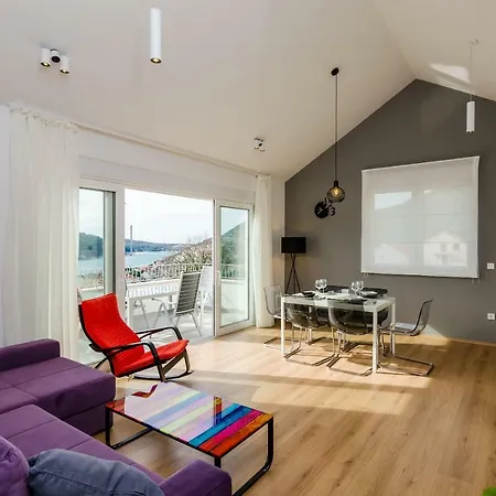 Freedom アパート