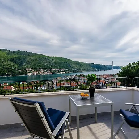 アパート Freedom *