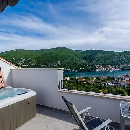 Διαμέρισμα Freedom *